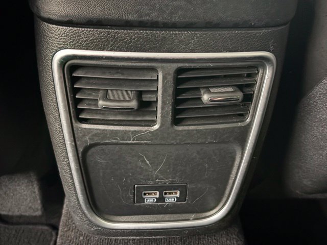 Used 2022 Chrysler 300 Touring L RWD image 11