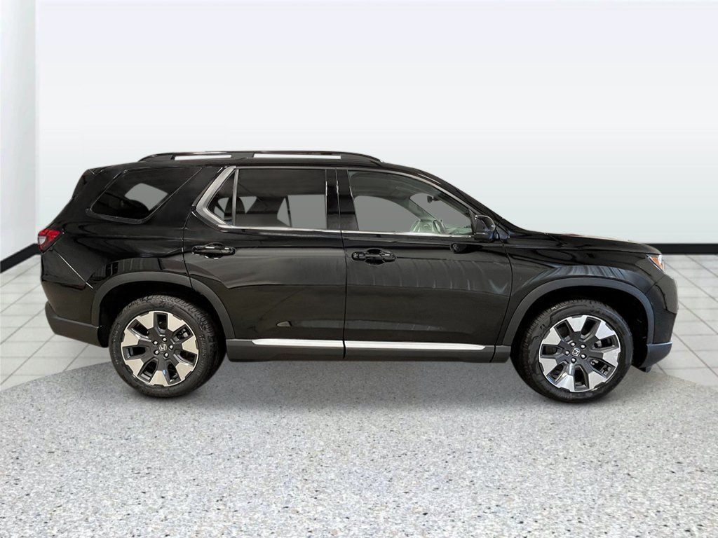 New 2026 Honda Pilot Elite image 2