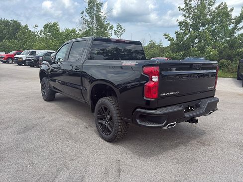 New 2026 Chevrolet Silverado 1500 Custom Trail Boss AWD/4WD image 3