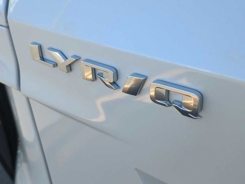 Used 2025 Cadillac Lyriq Sport image 9