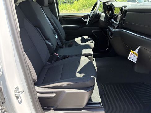 Used 2026 Chevrolet Silverado 1500 LT RWD image 13