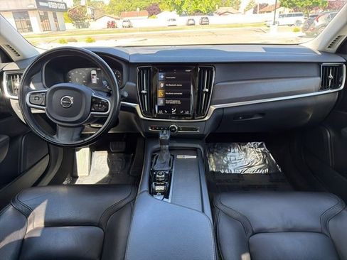 Used 2020 Volvo V90 T6 Cross Country AWD/4WD image 16
