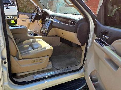 Used 2012 GMC Yukon Denali image 11