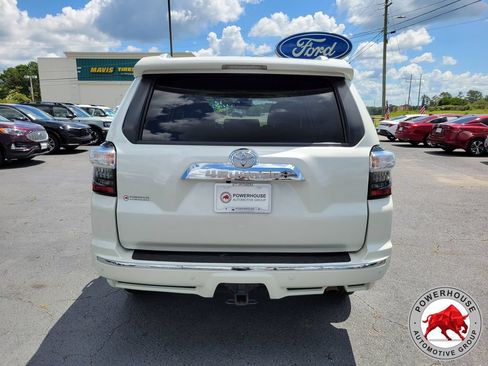 Used 2022 Toyota 4Runner Limited AWD/4WD image 5
