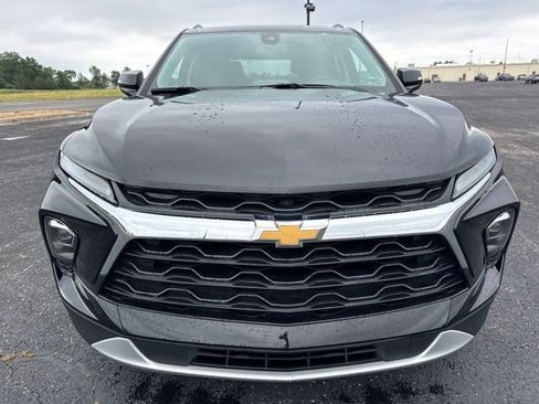 Used 2024 Chevrolet Blazer LT w/ LPO, Floor Liner Package FWD image 2