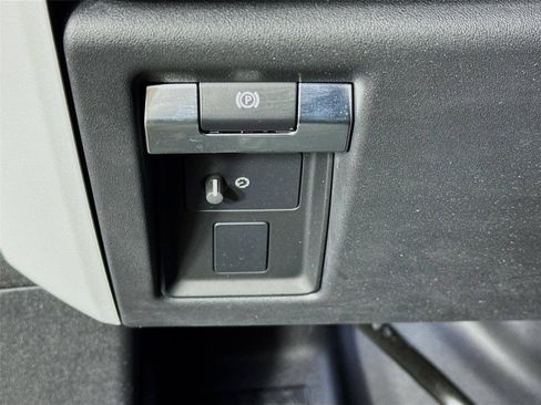 Used 2025 Land Rover Defender 110 S AWD/4WD image 10