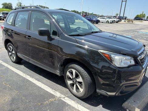 Used 2018 Subaru Forester 2.5i w/ Alloy Wheel Package AWD/4WD image 3