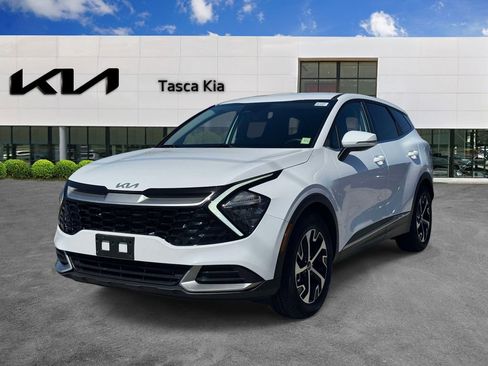 Used 2023 Kia Sportage EX image 3