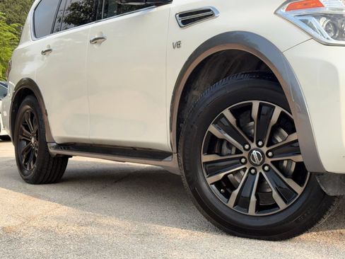 Used 2017 Nissan Armada Platinum w/ Interior Lighting Package RWD image 2