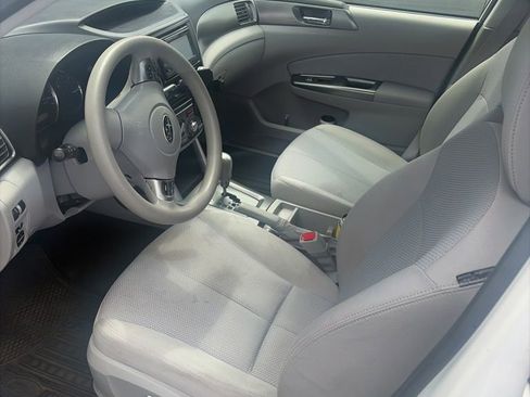 Used 2012 Subaru Forester 2.5X Premium AWD/4WD image 10