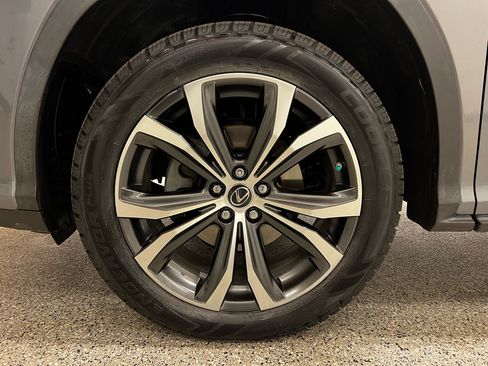 Used 2019 Lexus RX 350L Luxury image 9