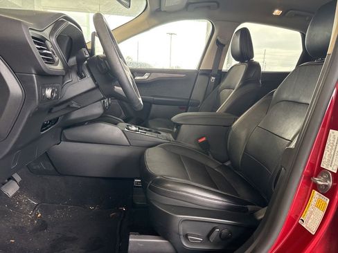 Used 2020 Ford Escape Titanium AWD/4WD image 6