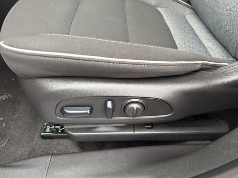 Used 2024 Chevrolet TrailBlazer LT w/ Convenience Package image 16