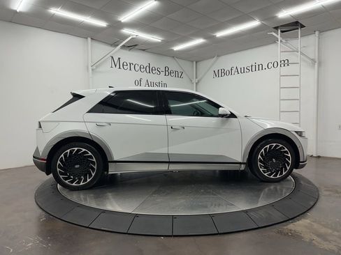 Used 2023 Hyundai Ioniq 5 Limited image 8