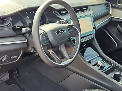 New 2026 Jeep Grand Cherokee Limited AWD/4WD image 10