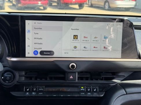 Used 2025 Toyota Crown Signia image 3