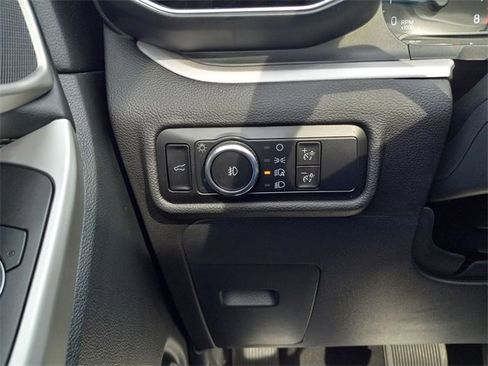 Used 2023 Ford Explorer XLT w/ Equipment Group 202A image 27