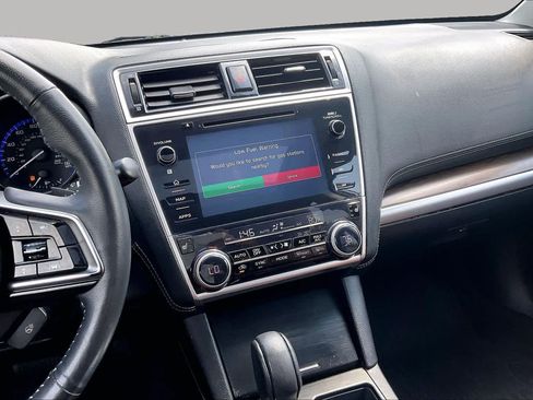 Used 2019 Subaru Outback 3.6R Touring AWD/4WD image 6