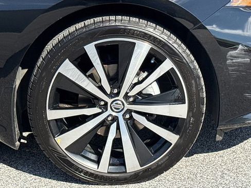 Used 2020 Nissan Altima 2.5 Platinum AWD/4WD image 11