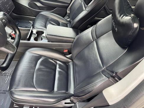 Used 2018 Tesla Model 3 Long Range RWD image 11