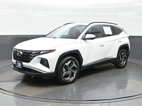 Certified 2023 Hyundai Tucson SEL w/ Convenience Package AWD/4WD image 2
