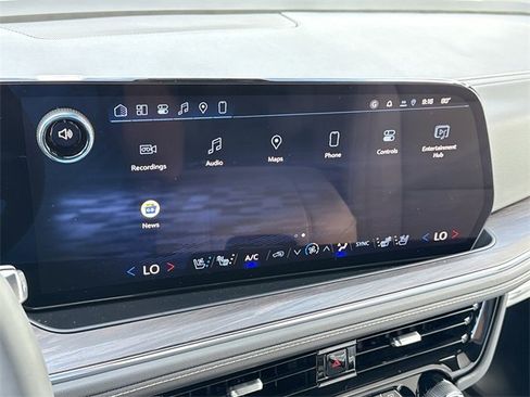 New 2026 Chevrolet Suburban Premier image 34