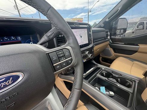 Used 2026 Ford F450 Lariat w/ Lariat Ultimate Package AWD/4WD image 16