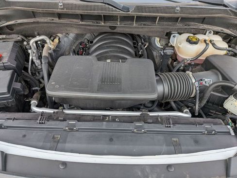 Used 2023 Chevrolet Suburban Premier image 35