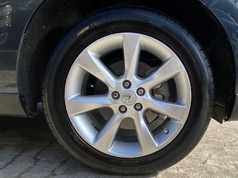 Used 2011 Lexus RX 350 2WD w/ Luxury Pkg image 28