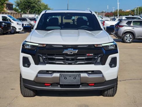 Used 2024 Chevrolet Colorado Z71 w/ Z71 Convenience Package 2 AWD/4WD image 11