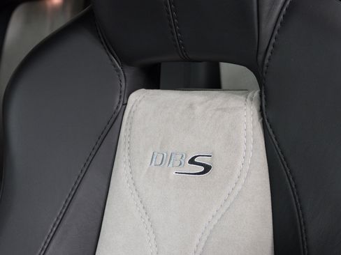 Used 2009 Aston Martin DBS Coupe RWD image 16