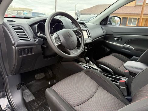 Used 2018 Mitsubishi Outlander Sport ES image 14