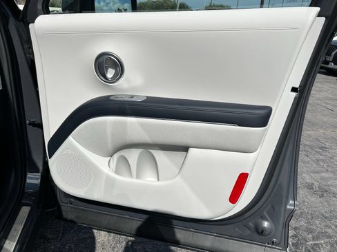 Certified 2026 Hyundai Palisade Calligraphy FWD image 23