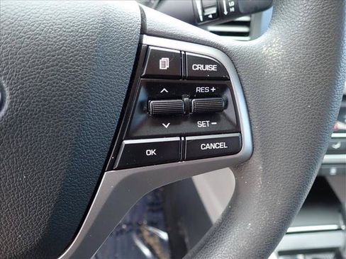 Used 2018 Hyundai Elantra SEL FWD image 9