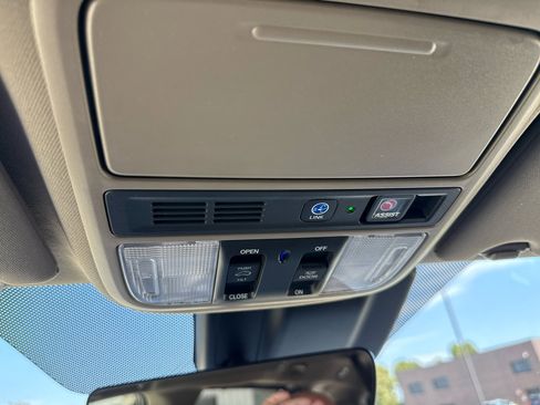 Used 2018 Honda Odyssey Elite image 28