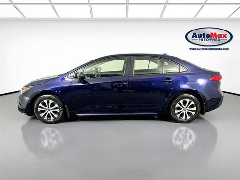 Used 2022 Toyota Corolla LE image 8