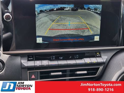 Used 2025 Toyota Camry SE w/ Multimedia Upgrade Package AWD/4WD image 19
