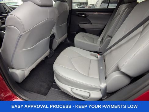 Used 2020 Toyota Highlander Limited image 18