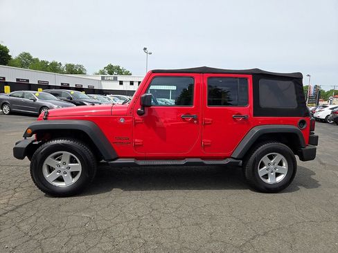 Used 2015 Jeep Wrangler Unlimited Sport w/ Quick Order Package 24S AWD/4WD image 8
