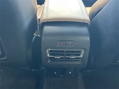 Used 2022 Lincoln Corsair Grand Touring w/ Elements Technology Bundle image 15