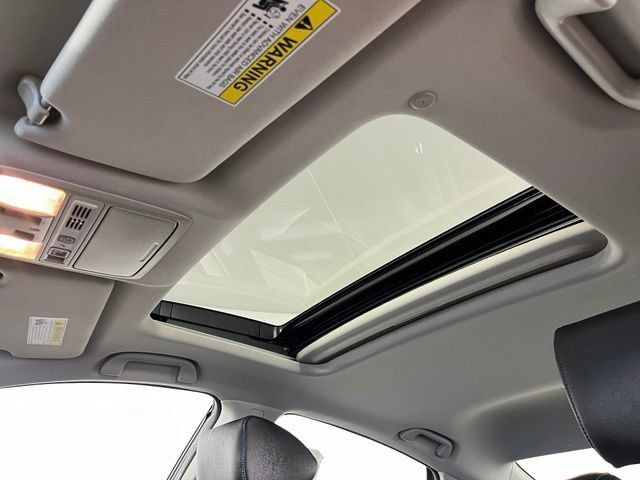 Used 2021 Honda Accord Touring image 14