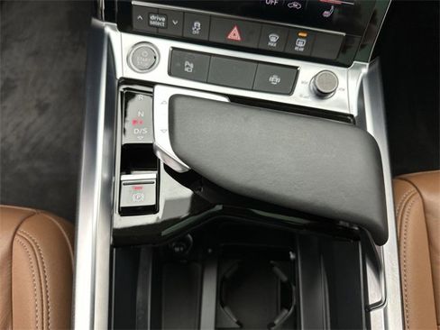 Certified 2024 Audi Q8 e-tron Premium image 20