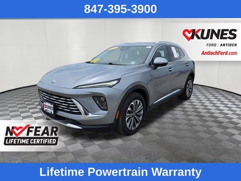 Used 2024 Buick Envision Preferred AWD/4WD image 3
