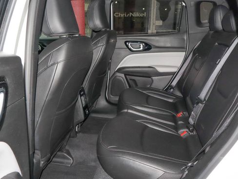 Used 2025 Jeep Compass Limited AWD/4WD image 8