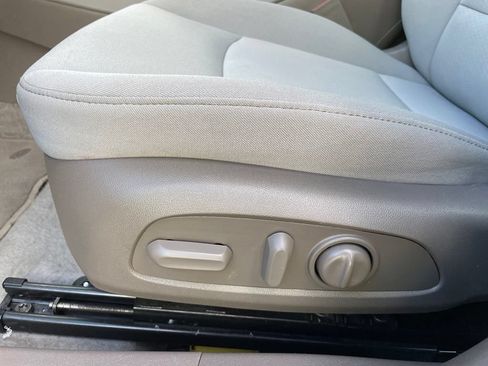 Used 2025 Chevrolet Malibu LT FWD image 10