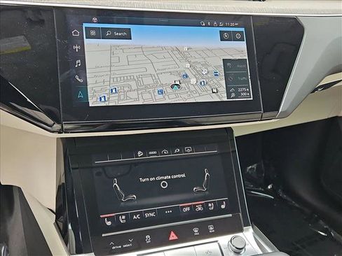 Certified 2024 Audi Q8 e-tron Premium Plus w/ Premium Plus Package image 15