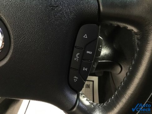 Used 2011 Cadillac DTS Base image 43