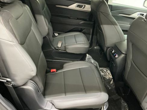 New 2026 Ford Explorer Active w/ Active Comfort Package AWD/4WD image 19