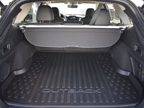 Used 2024 Subaru Outback Limited image 19