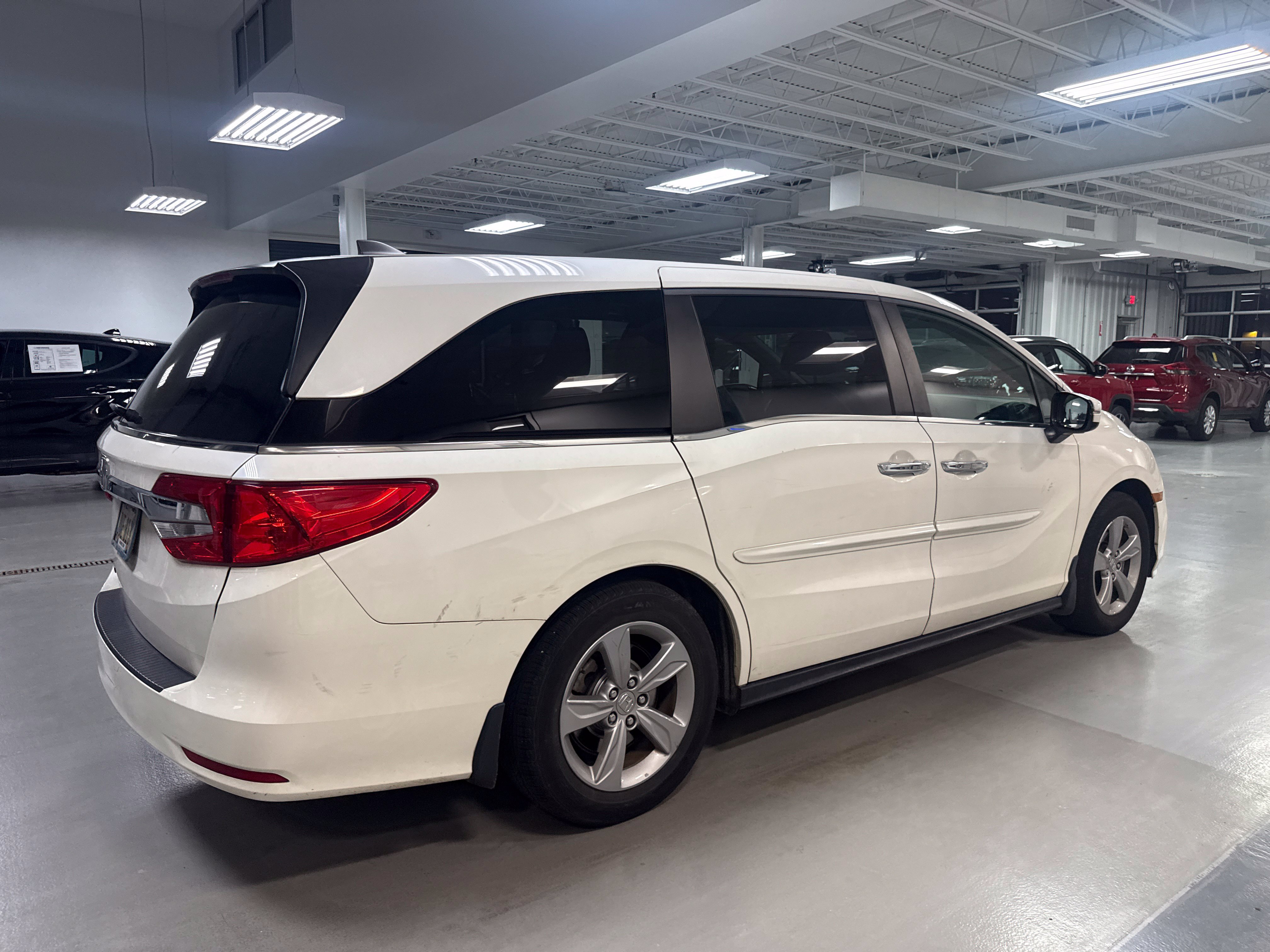 Used 2018 Honda Odyssey EX-L image 24